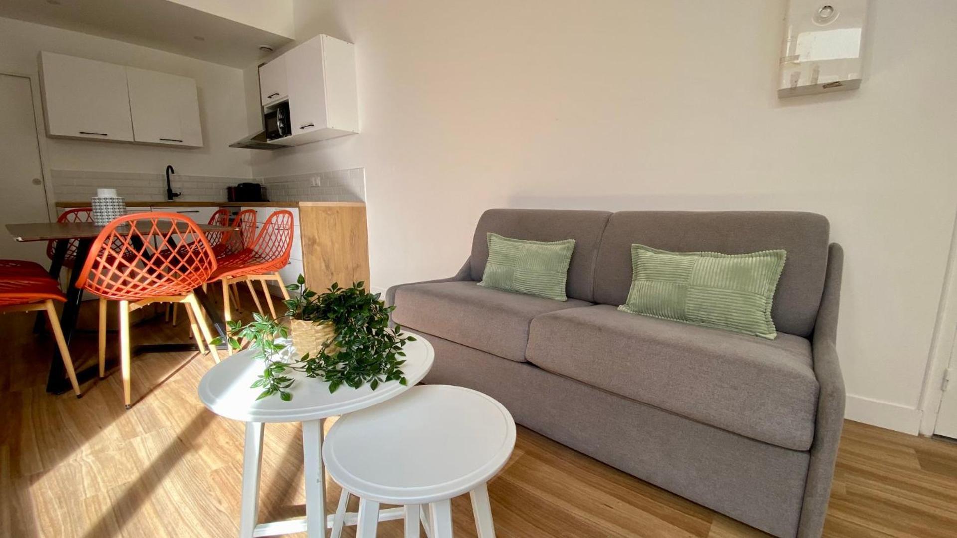 Pois3Ouest - Vast Apartment At Poissonniere 8P Parijs Buitenkant foto