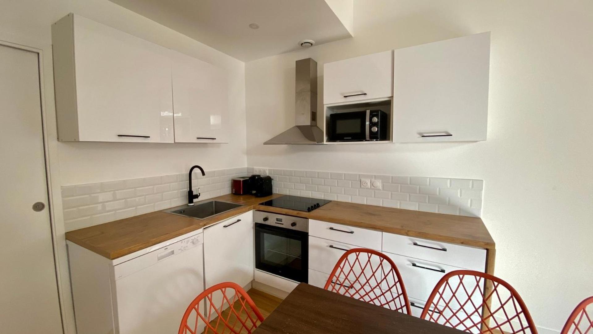 Pois3Ouest - Vast Apartment At Poissonniere 8P Parijs Buitenkant foto